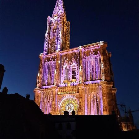 Appartement Face à la cathédrale à Strasbourg Extérieur photo